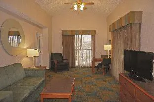 La Quinta Inn by Wyndham Pensacola hotel detail image 4