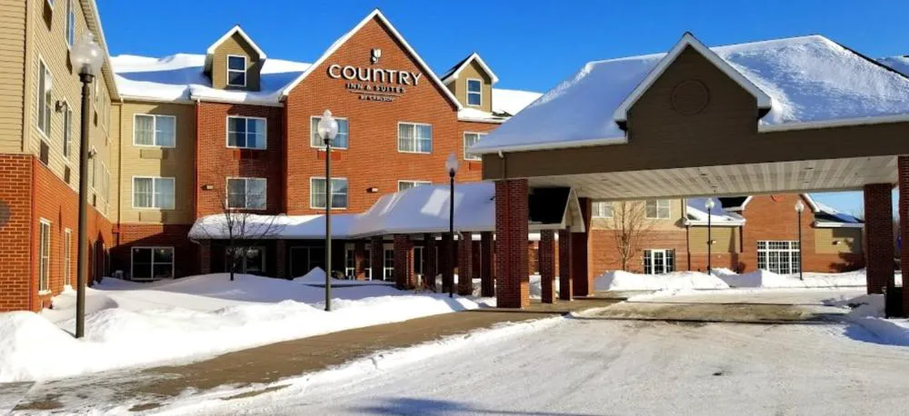 Country Inn & Suites by Radisson, Duluth North, MN hotel hero
