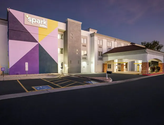 Spark by Hilton Glendale Phoenix North hotel detail image 4