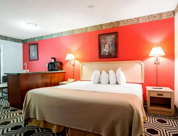 Days Inn by Wyndham Kentland hotel detail image 3