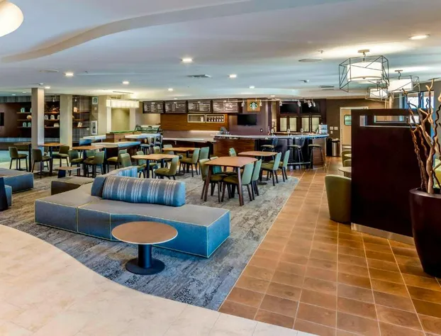 Courtyard Roseville Galleria Mall/Creekside Ridge Drive hotel detail image 3