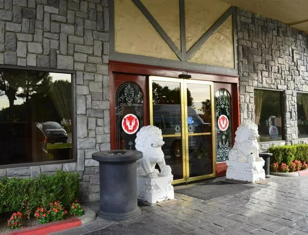 Folk Inn Ontario Airport hotel detail image 2