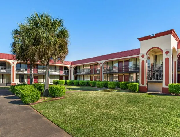Red Roof Inn Montgomery - Midtown hotel detail image 2