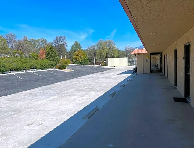 Yosemite Sierra Inn hotel detail image 1