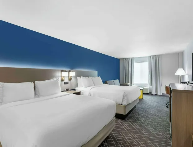 Comfort Inn & Suites Glenwood Springs On The River hotel detail image 3