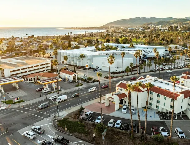 Comfort Inn & Suites Ventura Beach hotel detail image 3