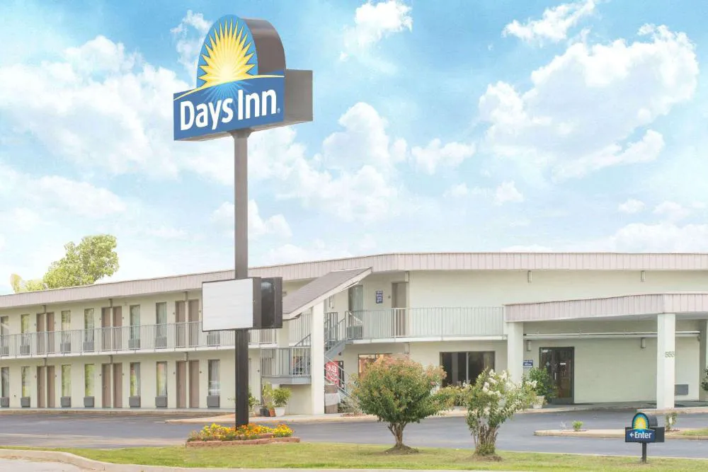 Days Inn by Wyndham Ripley hotel hero
