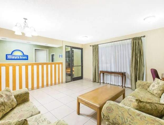 Days Inn by Wyndham Ripley hotel detail image 3