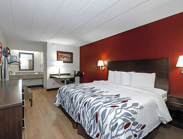 Red Roof Inn Bakersfield hotel detail image 4