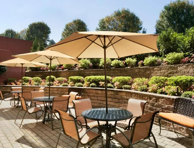 Hampton Inn New York - LaGuardia Airport hotel detail image 1