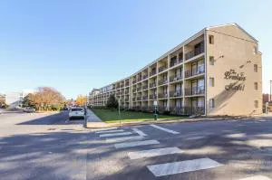 The Breakers Hotel & Suites hotel hero