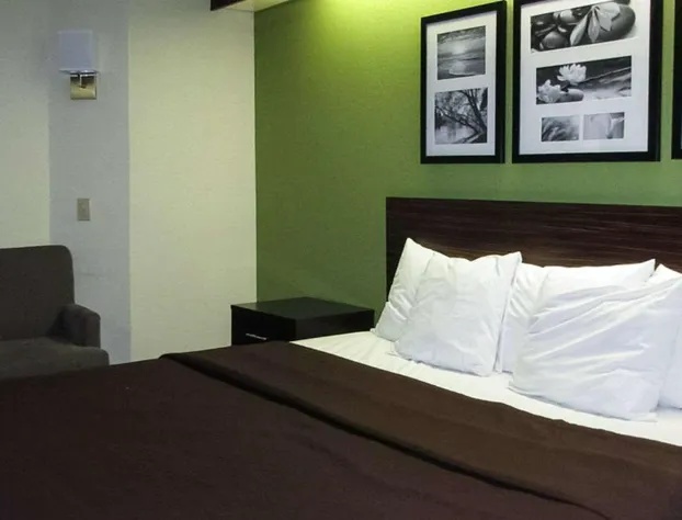 Rodeway Inn Albany South hotel detail image 4