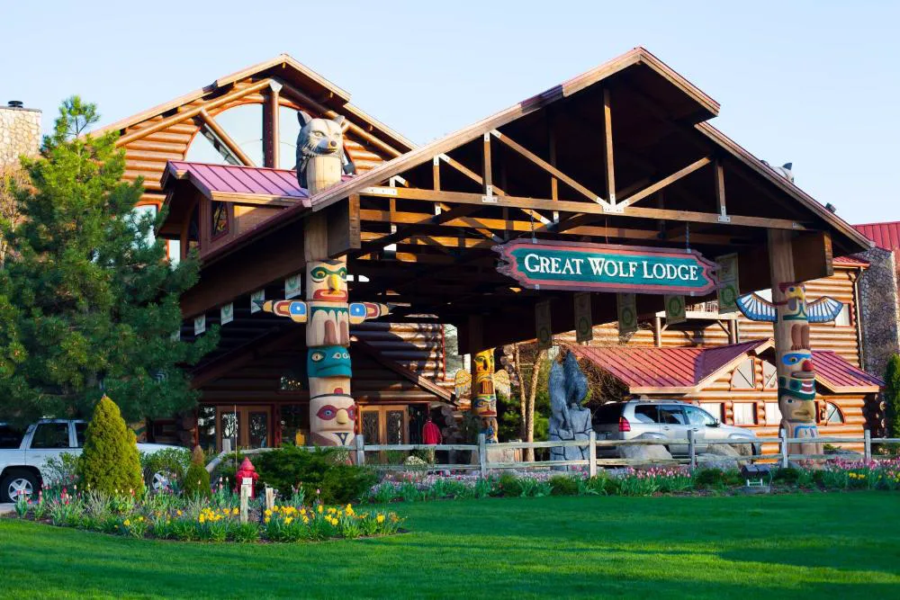 Great Wolf Lodge Wisconsin Dells hotel hero