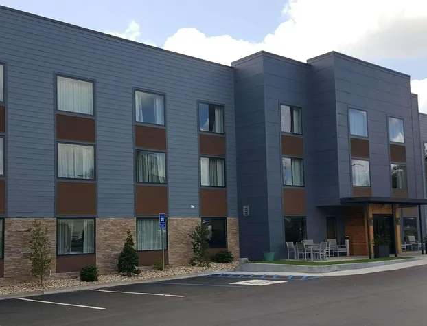 Country Inn & Suites by Radisson, Savannah Midtown, GA hotel detail image 3