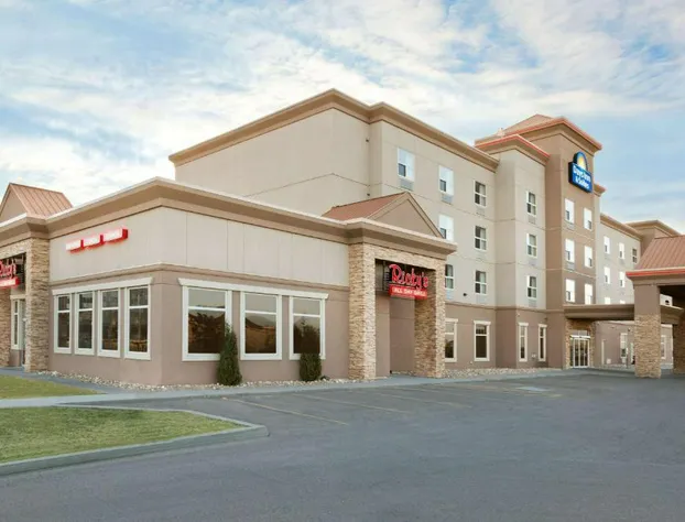 Days Inn & Suites by Wyndham Edmonton Airport hotel detail image 1