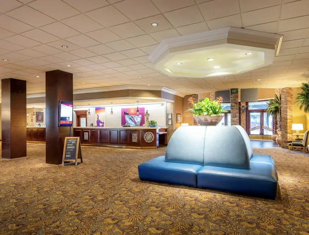 Anaheim Majestic Garden Hotel hotel detail image 3