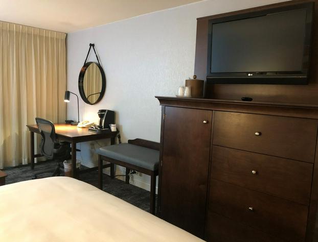 Crowne Plaza Chicago-Northbrook By IHG hotel detail image 4