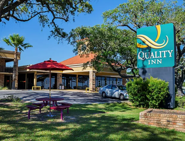 Quality Inn Biloxi Beach hotel detail image 1