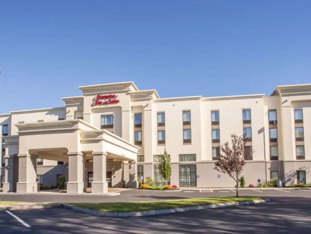 Hampton Inn & Suites Tilton hotel detail image 4