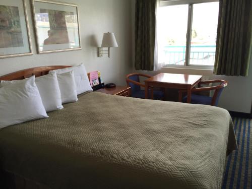 Travelodge by Wyndham Hollywood-Vermont/Sunset hotel detail image 3