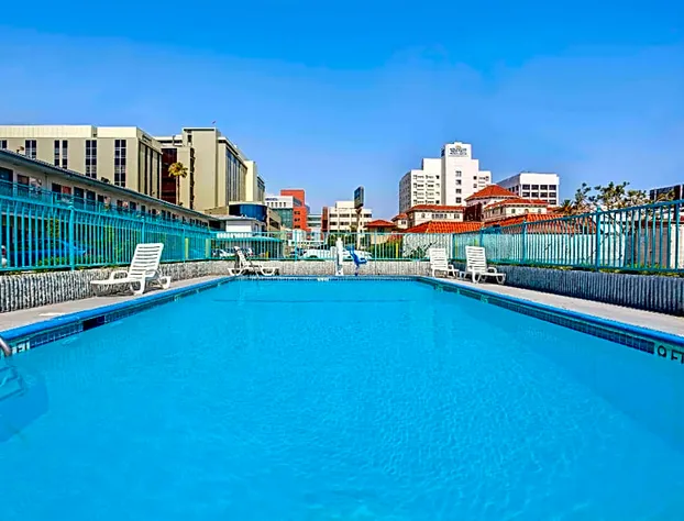 Travelodge by Wyndham Hollywood-Vermont/Sunset hotel detail image 3