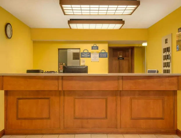 Days Inn by Wyndham Columbus Fairgrounds hotel detail image 4