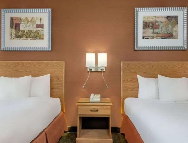 Days Inn by Wyndham Columbus Fairgrounds hotel detail image 4