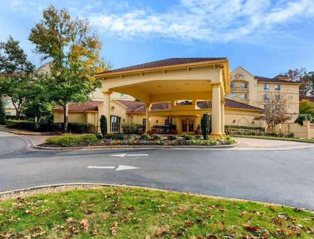 La Quinta Inn & Suites by Wyndham Raleigh Crabtree hotel detail image 3