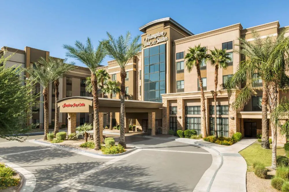 Hampton Inn & Suites Phoenix Glendale-Westgate hotel hero