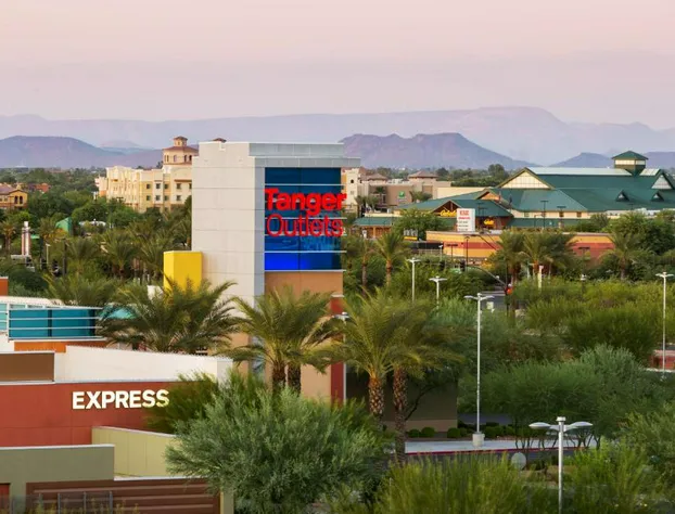 Hampton Inn & Suites Phoenix Glendale-Westgate hotel detail image 1
