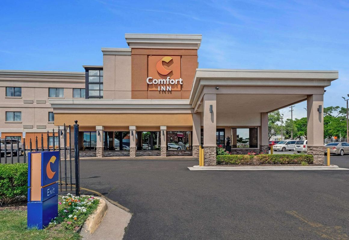 Comfort Inn Downtown hotel hero
