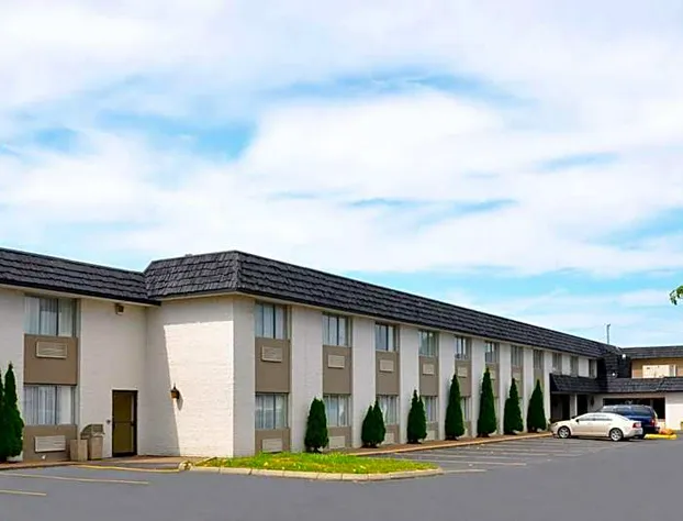 Magnuson Hotel East Sandusky hotel detail image 1