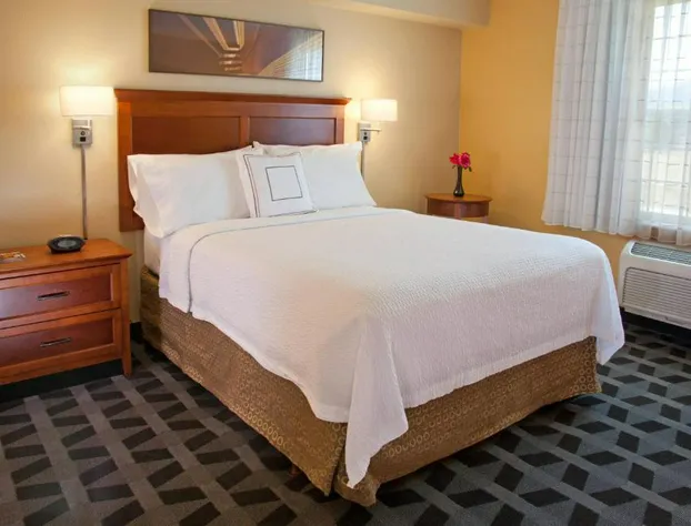 TownePlace Suites by Marriott Medford hotel detail image 2