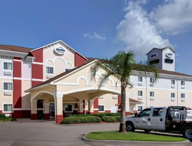 Suburban Extended Stay La Place hotel detail image 1