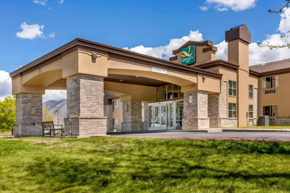 Quality Inn Logan near University hotel hero