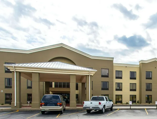 Comfort Suites Effingham Central hotel detail image 1