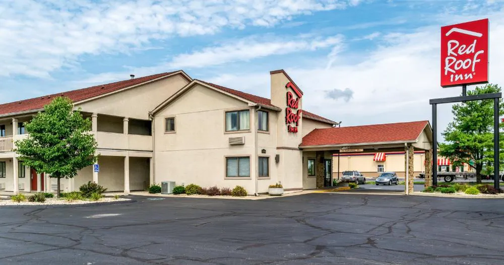 Red Roof Inn Columbus - Taylorsville hotel hero