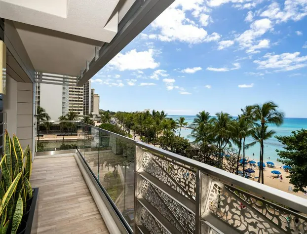 Espacio The Jewel Of Waikiki hotel detail image 2