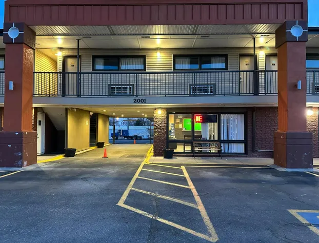 Stay Inn by OYO Near I 80 Lincoln West hotel detail image 1