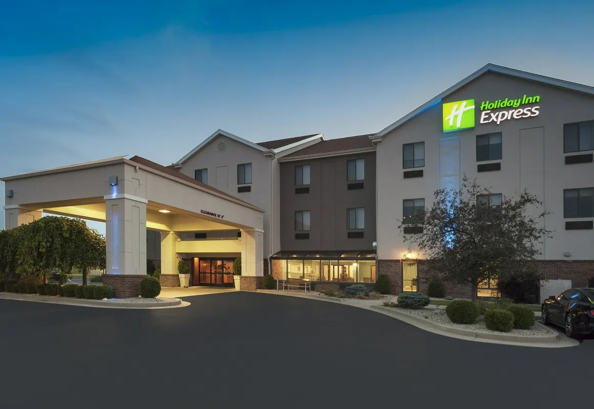 Holiday Inn Express Hotel & Suites Dayton West - Brookville by IHG hotel hero