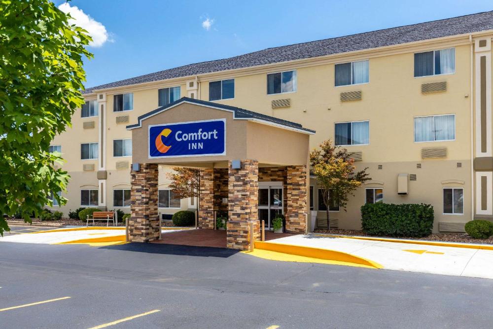 Comfort Inn South Tulsa - Woodland Hills hotel hero