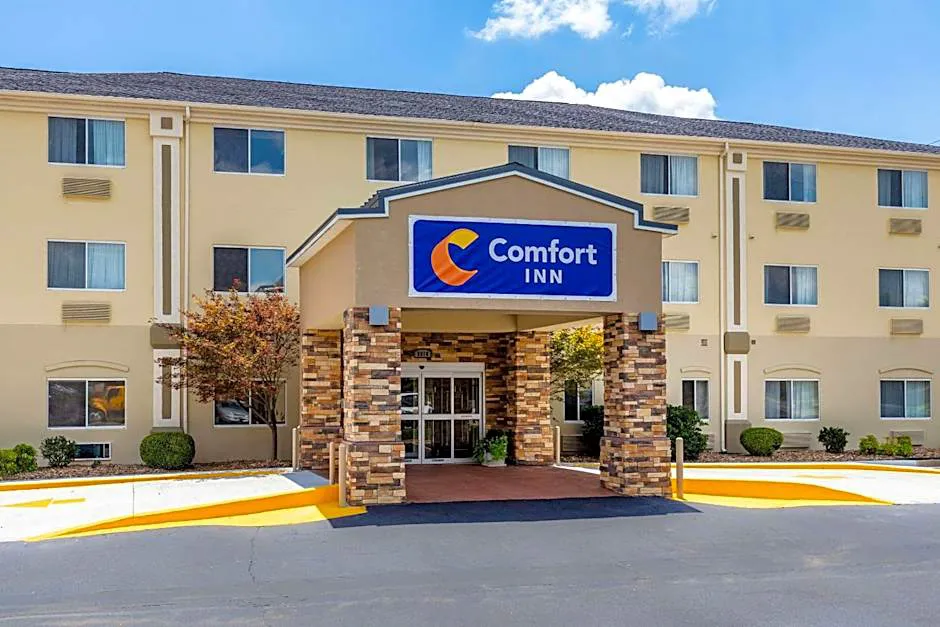Comfort Inn South Tulsa - Woodland Hills hotel hero