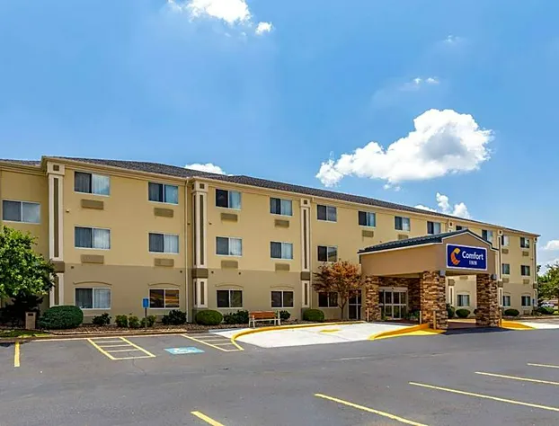 Comfort Inn South Tulsa - Woodland Hills hotel detail image 2