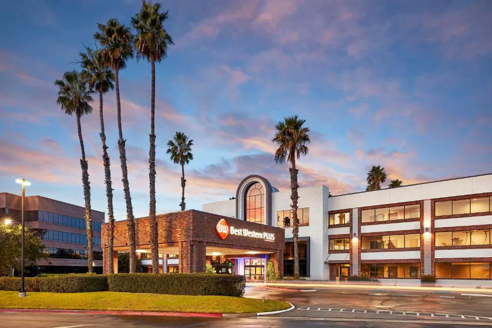 Best Western Plus Meridian Inn & Suites, Anaheim-Orange hotel hero