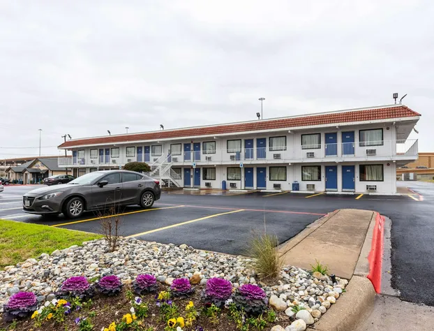 Motel 6 North Richland Hills, TX hotel detail image 4