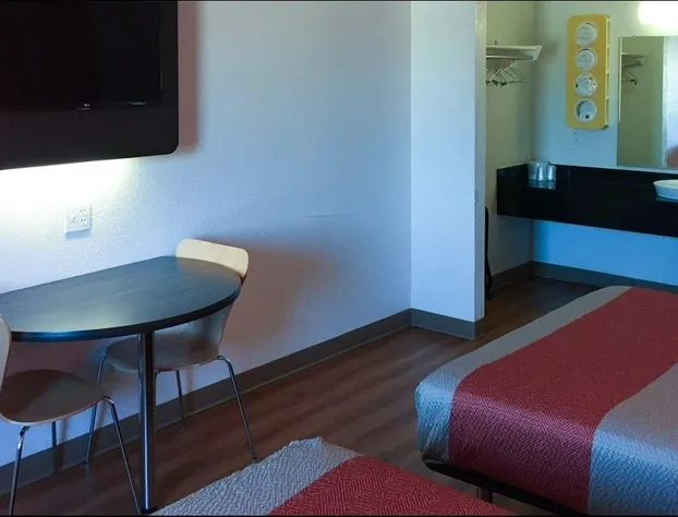 Motel 6 North Richland Hills, TX hotel detail image 4