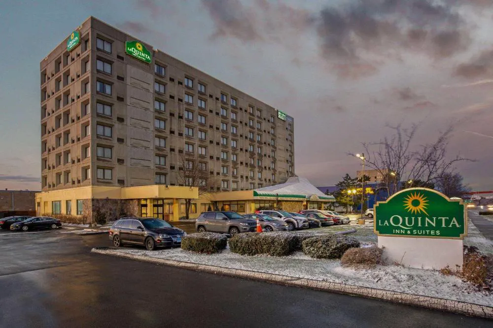 La Quinta Inn & Suites by Wyndham New Haven hotel hero
