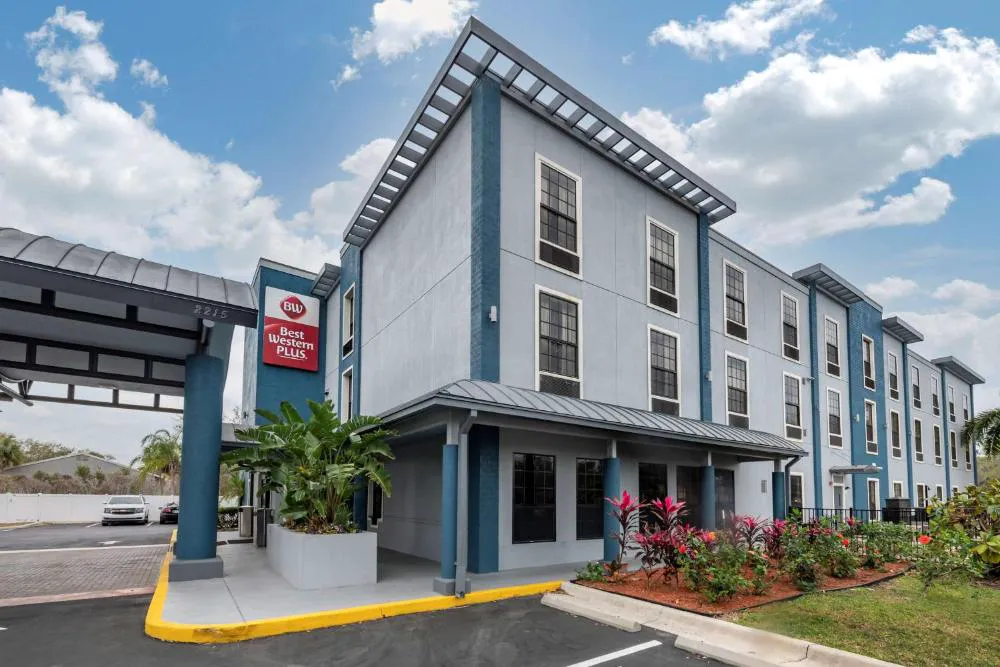 Best Western Plus Bradenton Gateway Hotel hotel hero