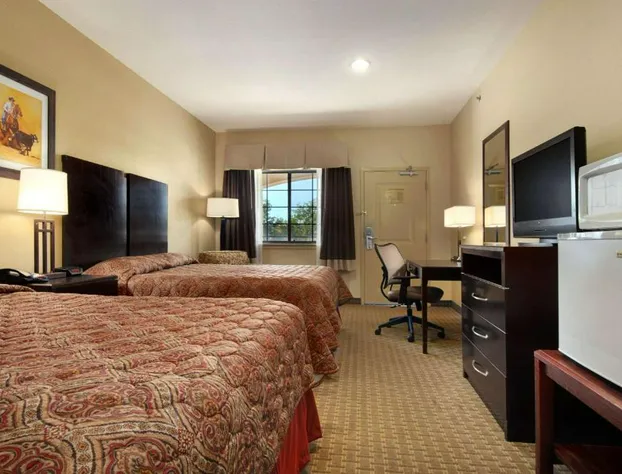 Super 8 by Wyndham Stephenville hotel detail image 1