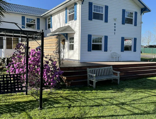 Foster Lake Inn hotel detail image 3
